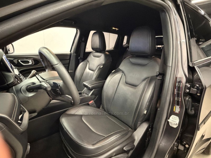 COMPASS 1.3 SERIE 80 ANOS 16V TURBO FLEX 4P AUTOMÁTICO - 2022 - CAXIAS DO SUL