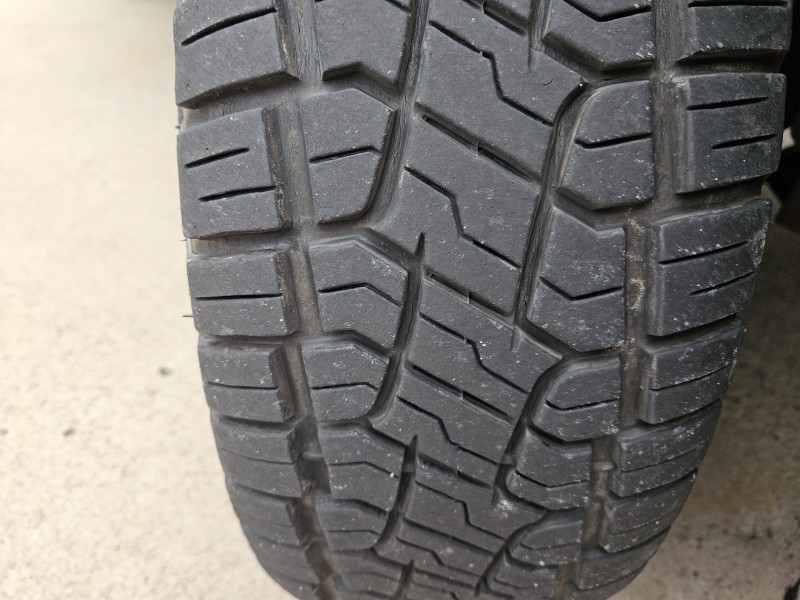 IDEA 1.8 MPI ADVENTURE 8V FLEX 4P AUTOMATIZADO - 2015 - CAXIAS DO SUL