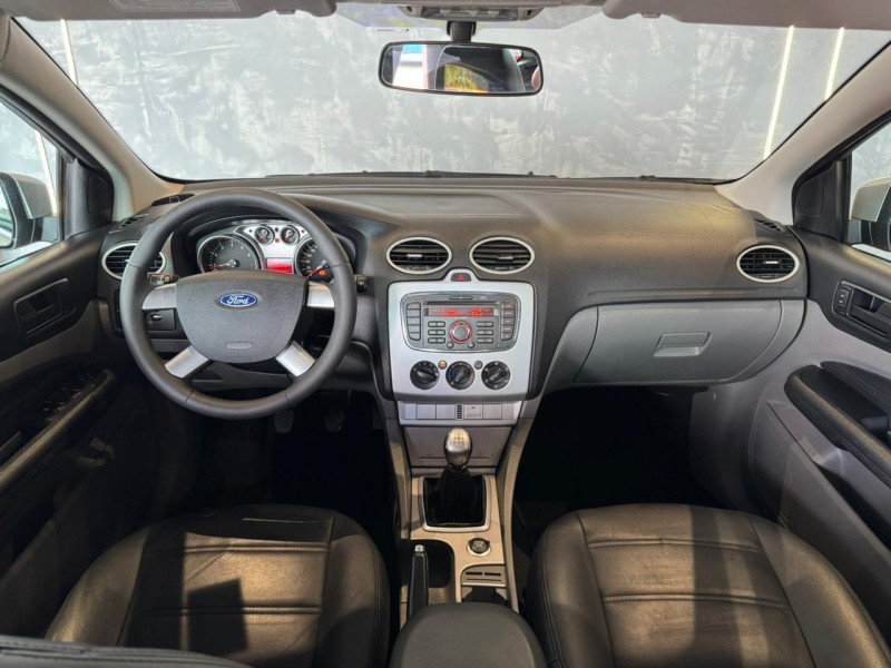 FOCUS 1.6 GLX SEDAN 16V FLEX 4P MANUAL - 2013 - CAXIAS DO SUL