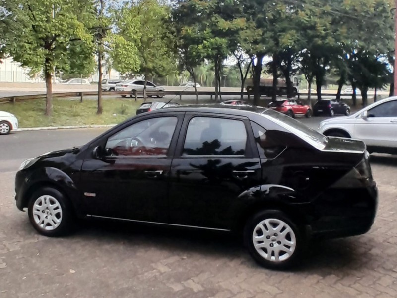 FIESTA 1.6 MPI CLASS SEDAN 8V FLEX 4P MANUAL - 2011 - ESTâNCIA VELHA