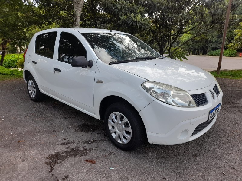SANDERO 1.0 AUTHENTIQUE 16V FLEX 4P MANUAL - 2011 - FARROUPILHA