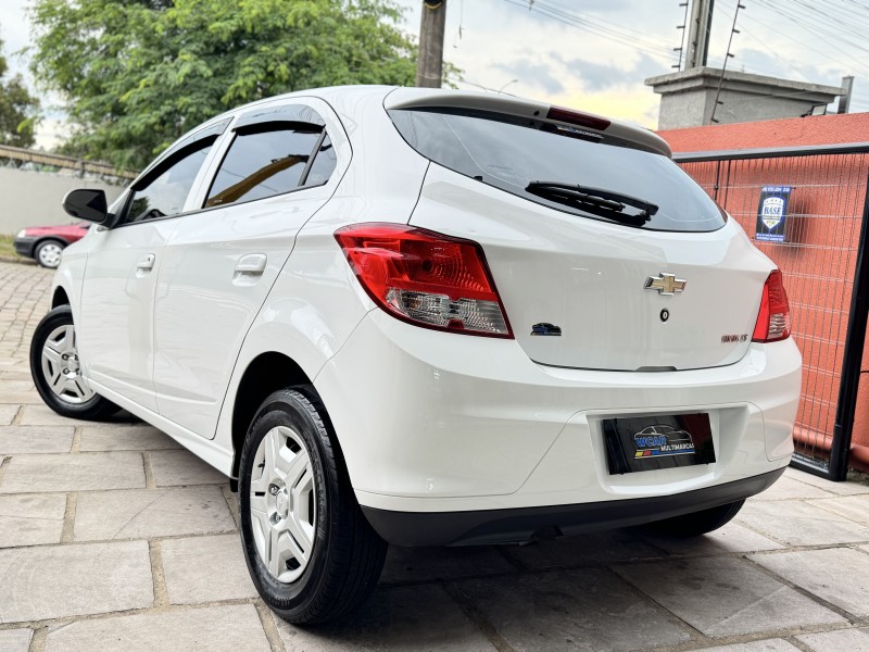 ONIX 1.0 LT PLUS 8V FLEX 4P MANUAL - 2014 - CAXIAS DO SUL