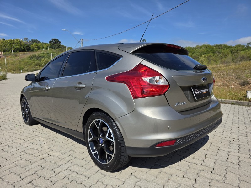 FOCUS 2.0 TITANIUM HATCH 16V FLEX 4P AUTOMÁTICO - 2015 - BENTO GONçALVES