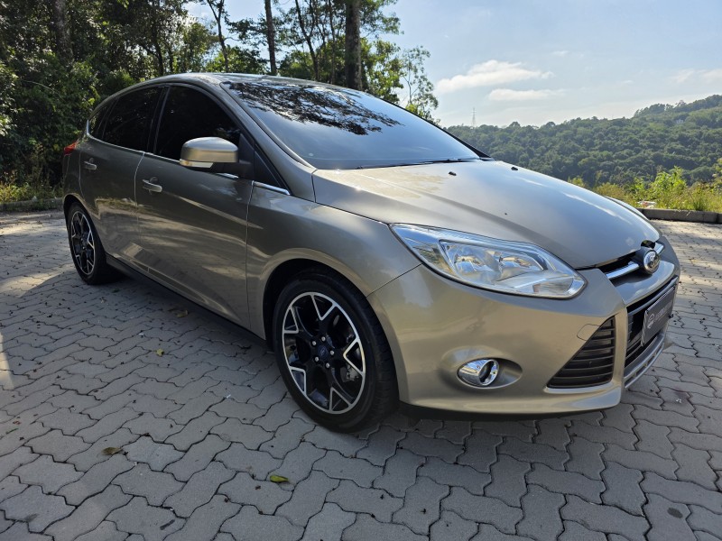 FOCUS 2.0 TITANIUM HATCH 16V FLEX 4P AUTOMÁTICO - 2015 - BENTO GONçALVES