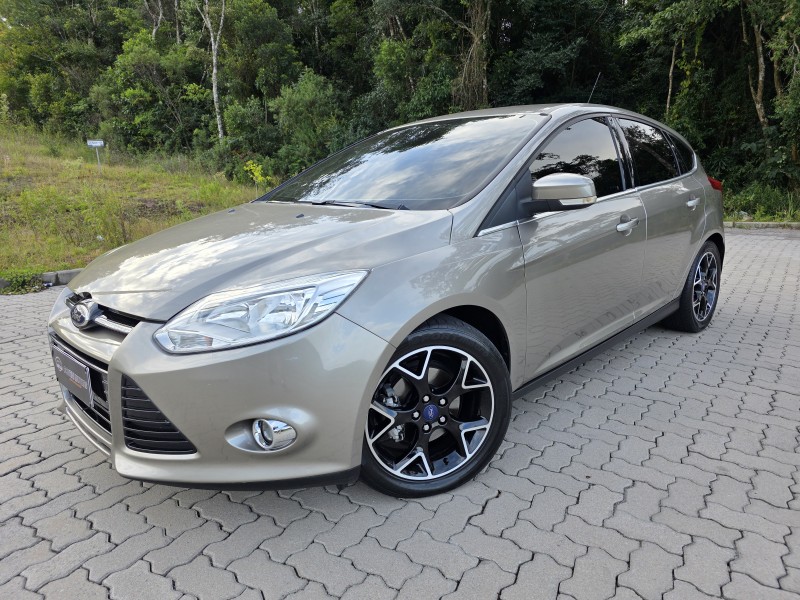 focus 2.0 titanium hatch 16v flex 4p automatico 2015 bento goncalves