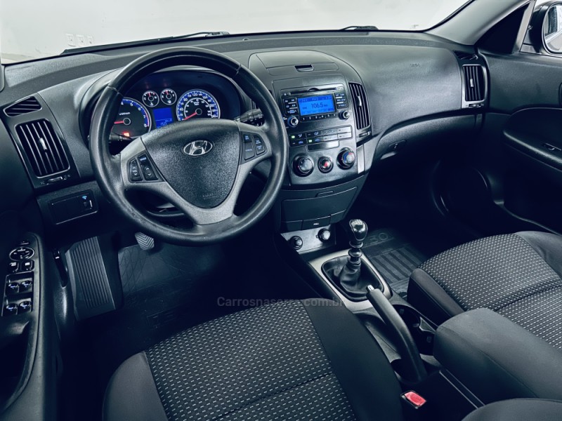 I30 2.0 MPFI GLS 16V GASOLINA 4P MANUAL - 2010 - CAXIAS DO SUL