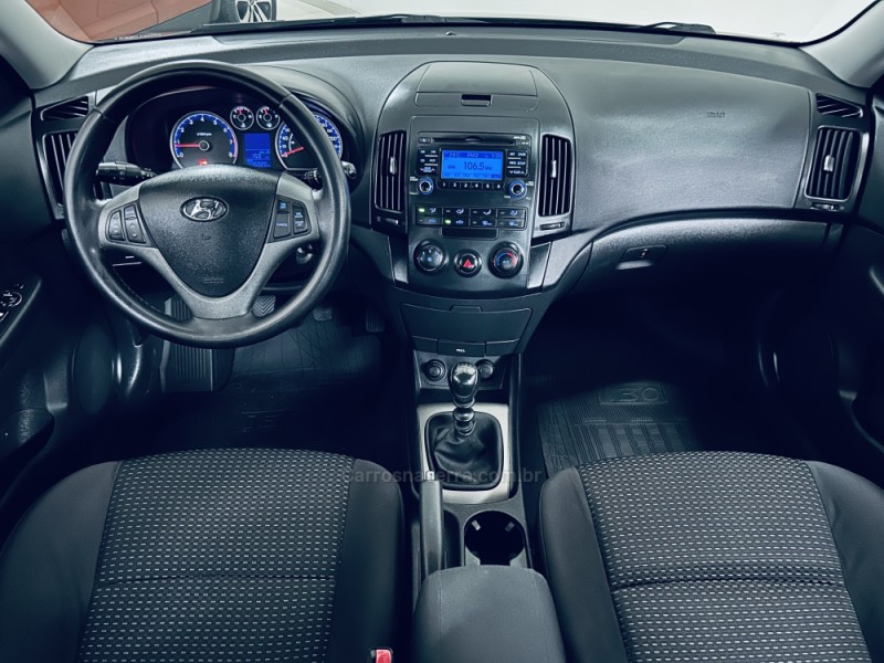 I30 2.0 MPFI GLS 16V GASOLINA 4P MANUAL - 2010 - CAXIAS DO SUL