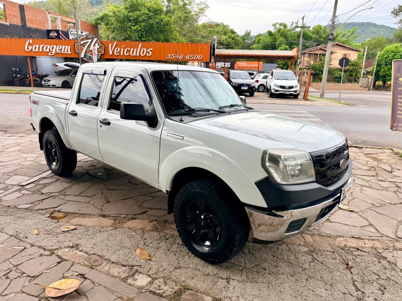 RANGER 3.0 XL 4X4 CD TURBO ELECTRONIC DIESEL 4P MANUAL - 2011 - TRêS COROAS
