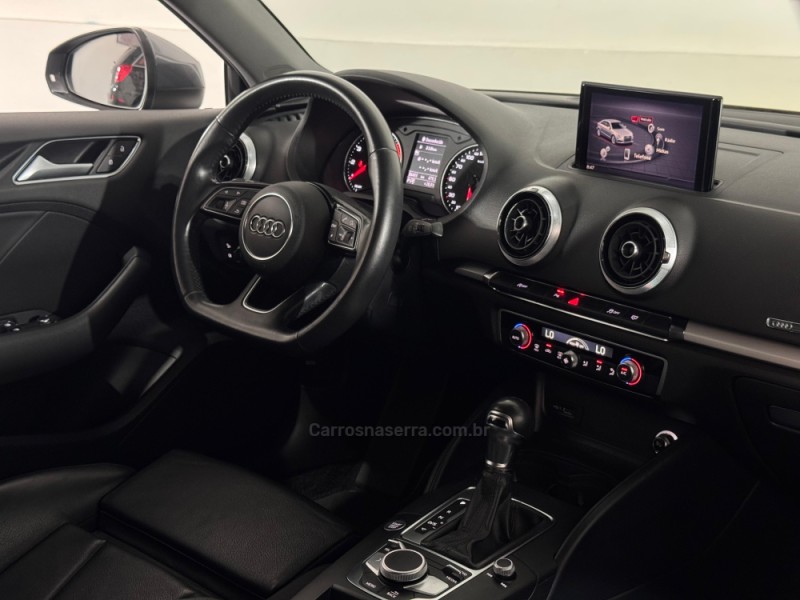 A3 1.4 TFSI S LINE LIMITED SEDAN GASOLINA 4P AUTOMÁTICO  - 2019 - ESTâNCIA VELHA