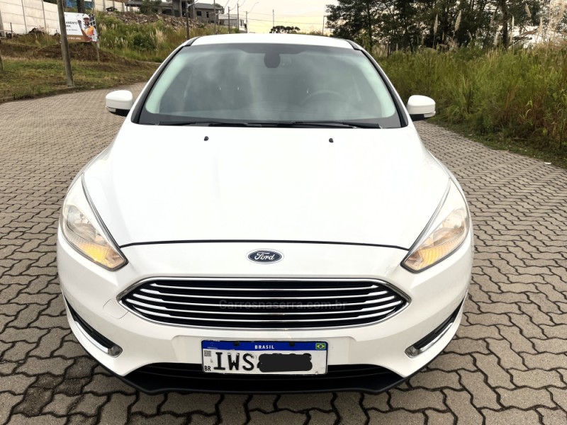 FOCUS 2.0 TITANIUM SEDAN 16V FLEX 4P AUTOMÁTICO - 2016 - CAXIAS DO SUL