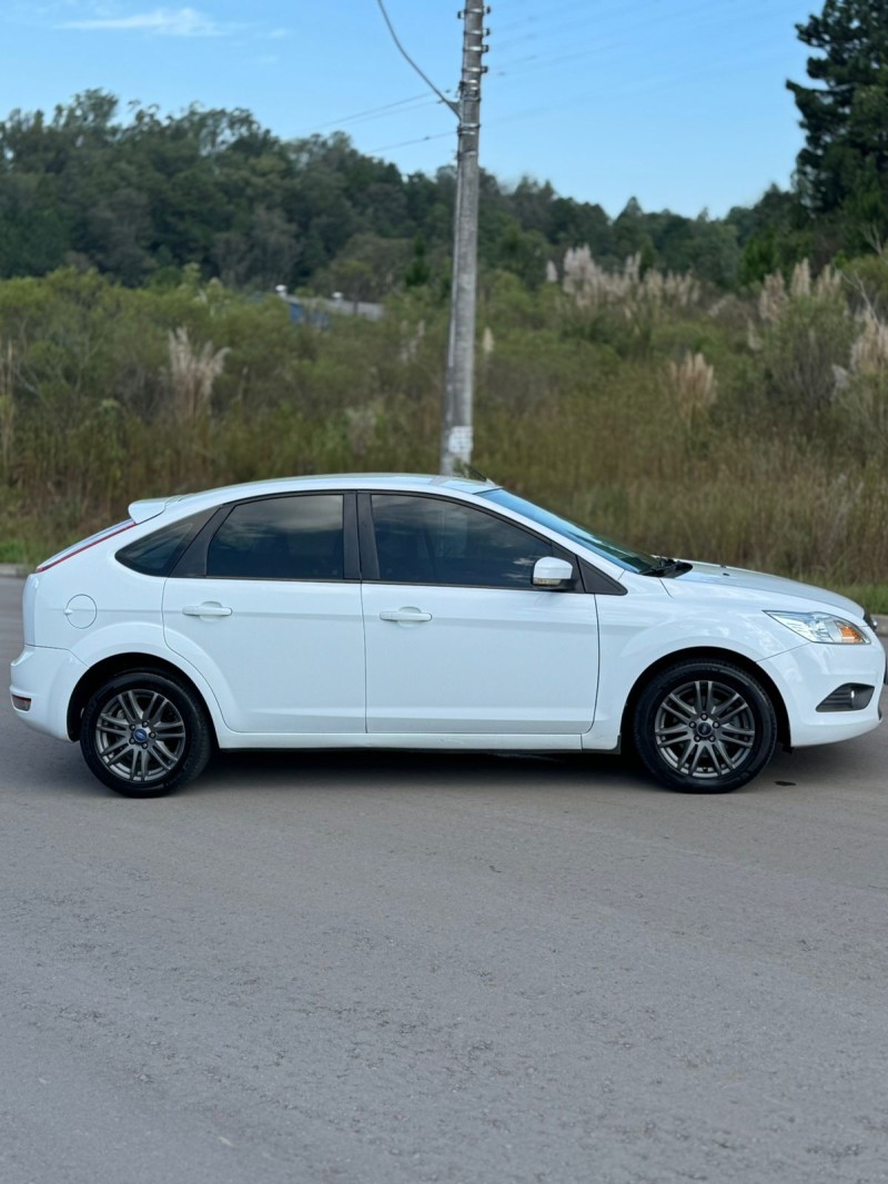 FOCUS 2.0 GLX 16V FLEX 4P MANUAL - 2011 - BENTO GONçALVES