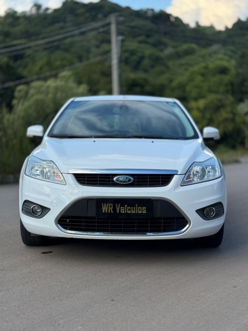 FOCUS 2.0 GLX 16V FLEX 4P MANUAL - 2011 - BENTO GONçALVES