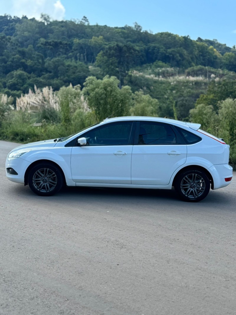 FOCUS 2.0 GLX 16V FLEX 4P MANUAL - 2011 - BENTO GONçALVES
