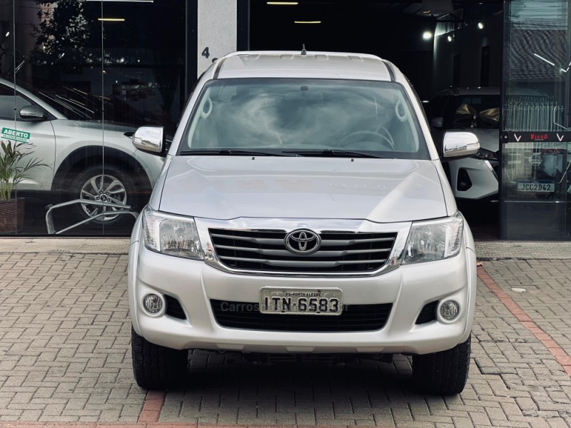 HILUX 2.7 SRV 4X4 CD 16V FLEX 4P AUTOMÁTICO - 2013 - SAPUCAIA DO SUL