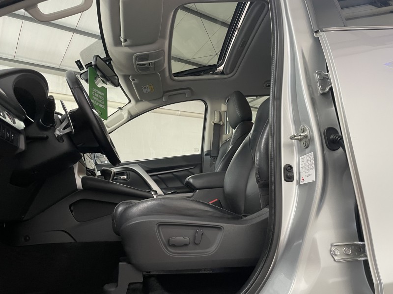 PAJERO SPORT 2.4 HPE 4X4 DIESEL 4P AUTOMÁTICA - 2020 - CAXIAS DO SUL