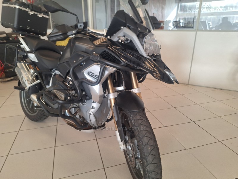 R 1250  - 2020 - NOVO HAMBURGO