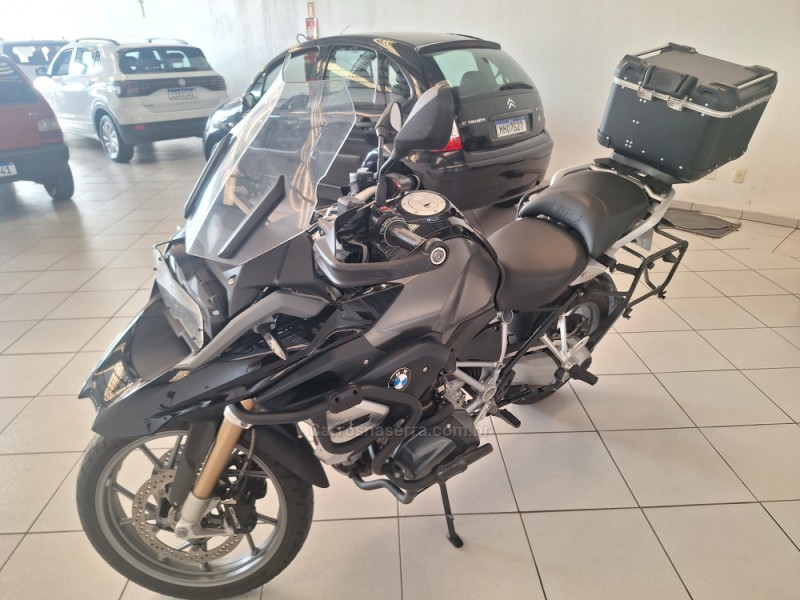 R 1250  - 2020 - NOVO HAMBURGO