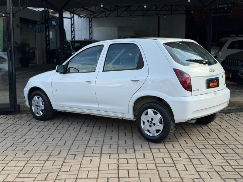CELTA 1.0 MPFI LT 8V FLEX 4P MANUAL - 2012 - LAGOA VERMELHA
