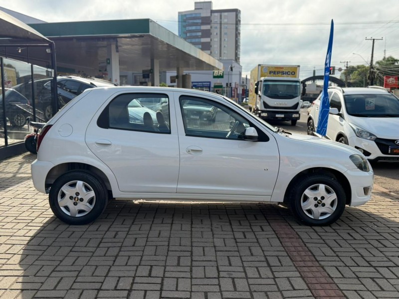 CELTA 1.0 MPFI LT 8V FLEX 4P MANUAL - 2012 - LAGOA VERMELHA