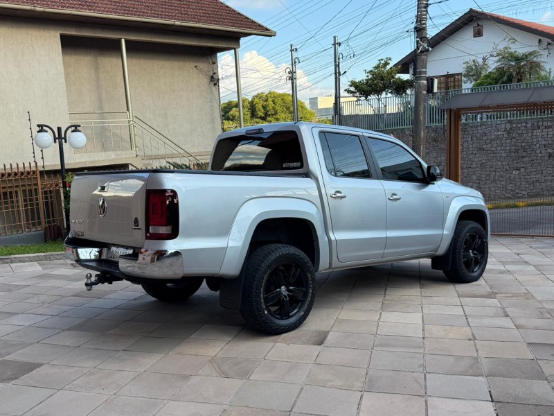 AMAROK 2.0 HIGHLINE 4X4 CD 16V TURBO INTERCOOLER DIESEL 4P AUTOMÁTICO - 2019 - CAXIAS DO SUL
