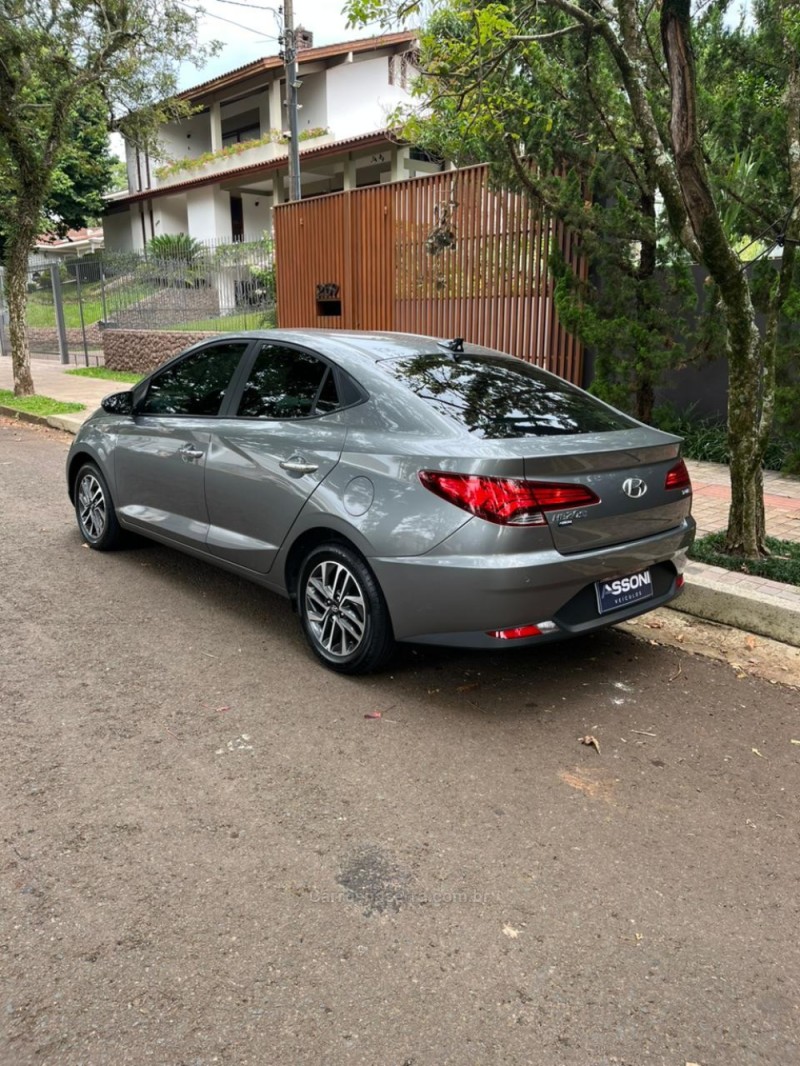 HB20S 1.0 PLATINUM 12V TURBO FLEX 4P AUTOMÀTICO - 2022 - ERECHIM