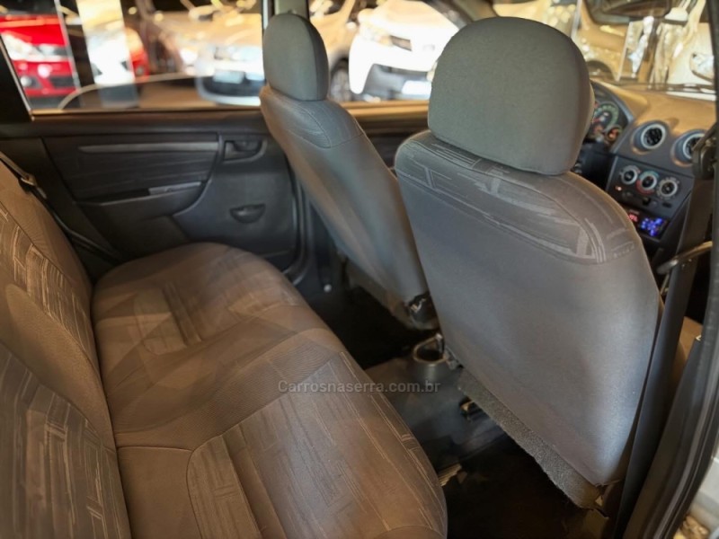 PRISMA 1.4 MPFI LT 8V FLEX 4P MANUAL - 2010 - NOVO HAMBURGO