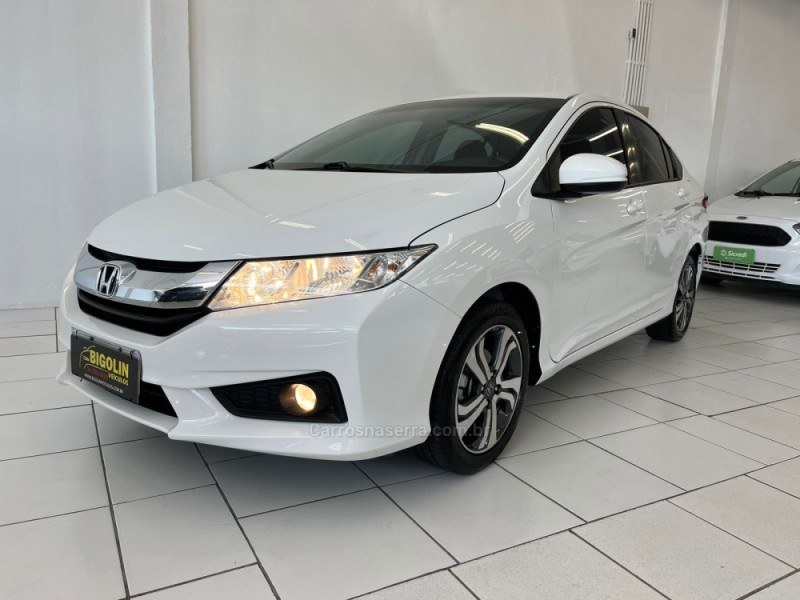 HONDA - CITY - 2016/2016 - Branca - R$ 75.000,00