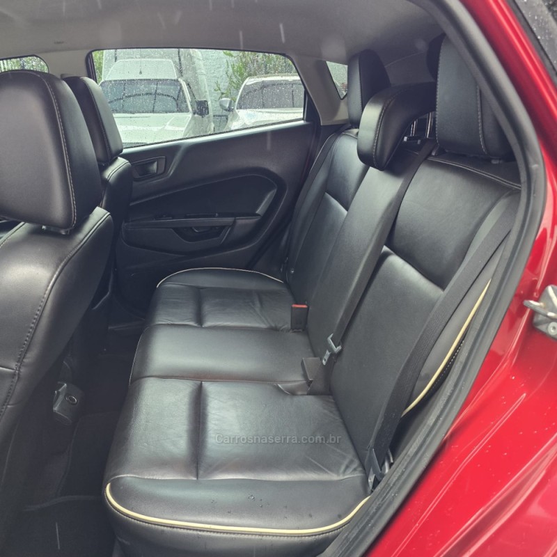 FIESTA 1.6 SE HATCH 16V FLEX 4P MANUAL - 2013 - CAXIAS DO SUL