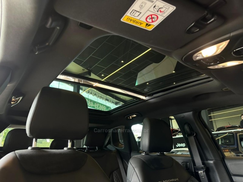 COMPASS 2.0 HURRICANE BLACKHAWK 4X4 TURBO GASOLINA 4P AUTOMÁTICO - 2025 - CAXIAS DO SUL