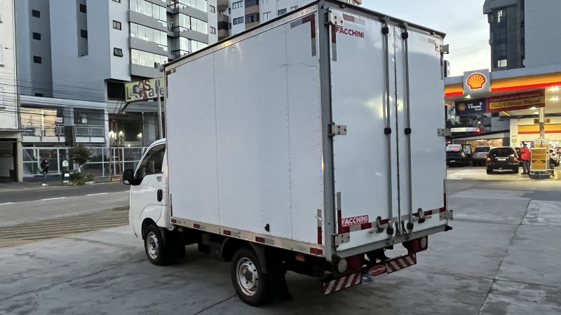 BONGO 2.5 K-2500 4X2 CS TURBO DIESEL 2P MANUAL - 2020 - CAXIAS DO SUL