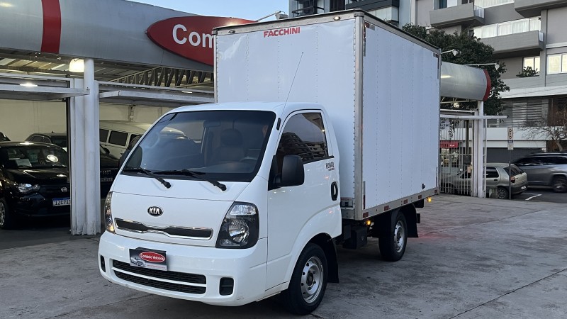 BONGO 2.5 K-2500 4X2 CS TURBO DIESEL 2P MANUAL - 2020 - CAXIAS DO SUL