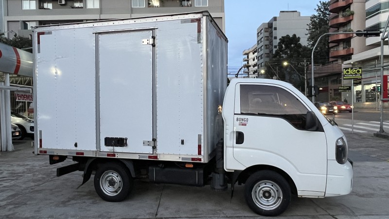 BONGO 2.5 K-2500 4X2 CS TURBO DIESEL 2P MANUAL - 2020 - CAXIAS DO SUL