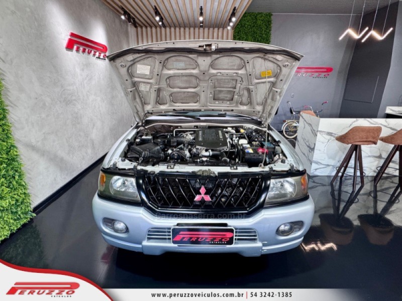 PAJERO SPORT 3.0 SE 4X2 V6 24V GASOLINA 4P AUTOMÁTICO - 2002 - NOVA PRATA