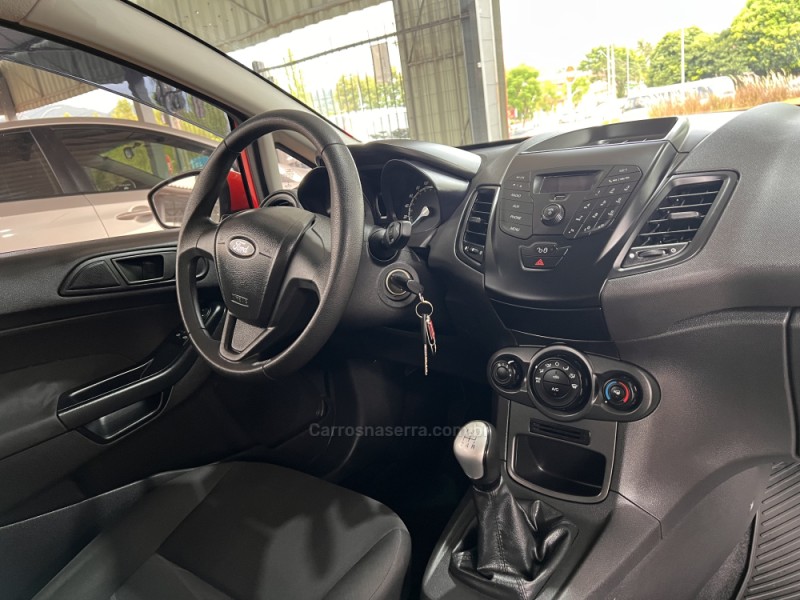 FIESTA 1.5 S HATCH 16V FLEX 4P MANUAL - 2015 - BOM PRINCíPIO