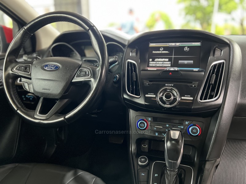FOCUS 2.0 TITANIUM PLUS HATCH 16V FLEX 4P AUTO - 2016 - BOM PRINCíPIO