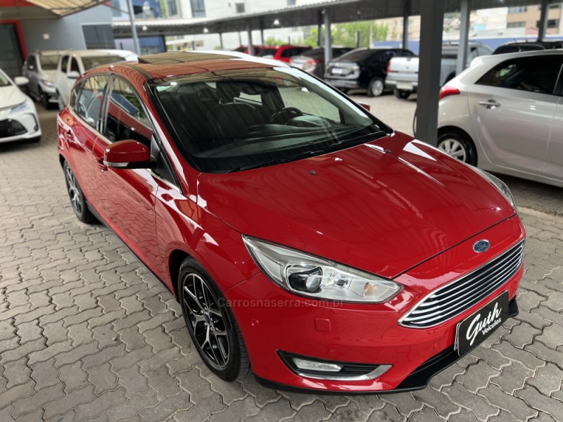 FOCUS 2.0 TITANIUM PLUS HATCH 16V FLEX 4P AUTO - 2016 - BOM PRINCíPIO