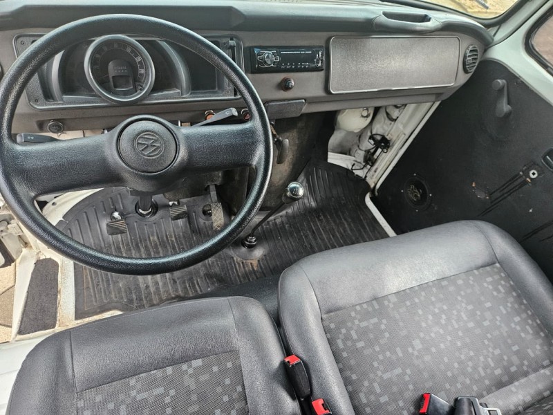 KOMBI 1.4 MI STD LOTAÇÃO 8V FLEX 3P MANUAL - 2013 - BOM PRINCíPIO