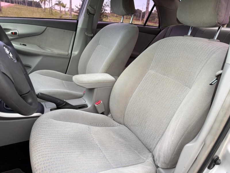 COROLLA 1.8 XLI 16V GASOLINA 4P MANUAL - 2010 - IVOTI