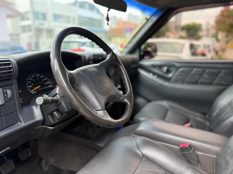 S10 2.5 DLX 4X4 CD 8V TURBO DIESEL 4P MANUAL - 2000 - CAXIAS DO SUL