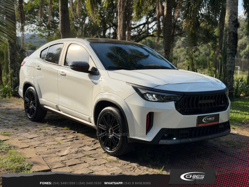 fastback 1.3 abarth 270 turbo flex 4p automatico 2025 carlos barbosa