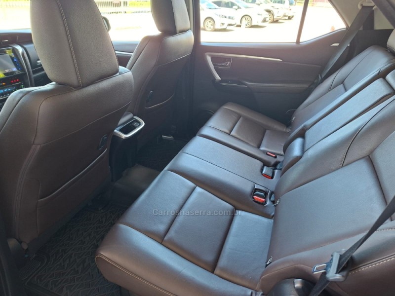 HILUX SW4 2.8 SRX 4X4 16V TURBO INTERCOOLER DIESEL 4P AUTOMÁTICO - 2017 - BENTO GONçALVES