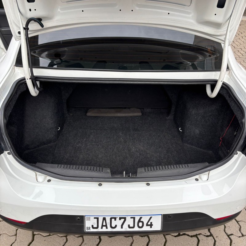 SIENA 1.4 MPI ATTRACTIVE 8V FLEX 4P MANUAL - 2021 - FLORES DA CUNHA