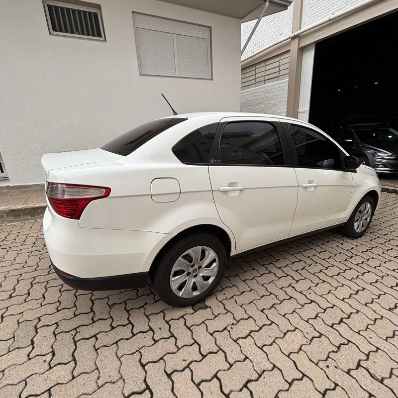 SIENA 1.4 MPI ATTRACTIVE 8V FLEX 4P MANUAL - 2021 - FLORES DA CUNHA