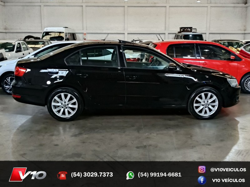 JETTA 2.0 COMFORTLINE FLEX 4P TIPTRONIC - 2012 - CAXIAS DO SUL