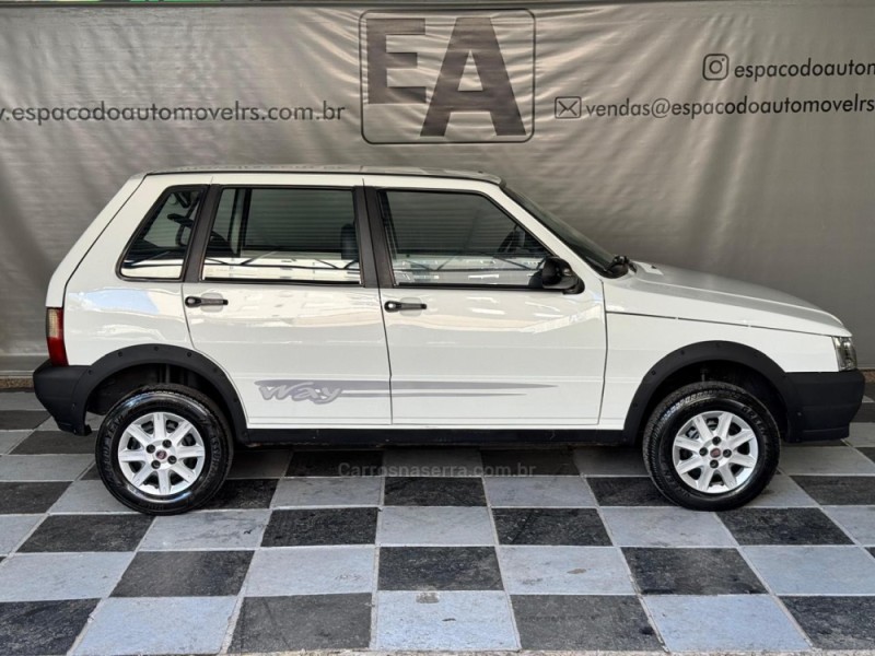 UNO 1.0 MPI MILLE WAY ECONOMY 8V FLEX 4P MANUAL - 2012 - NOVA PRATA