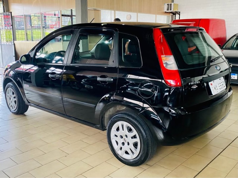 FIESTA 1.0 MPI CLASS HATCH 8V FLEX 4P MANUAL - 2004 - CAXIAS DO SUL
