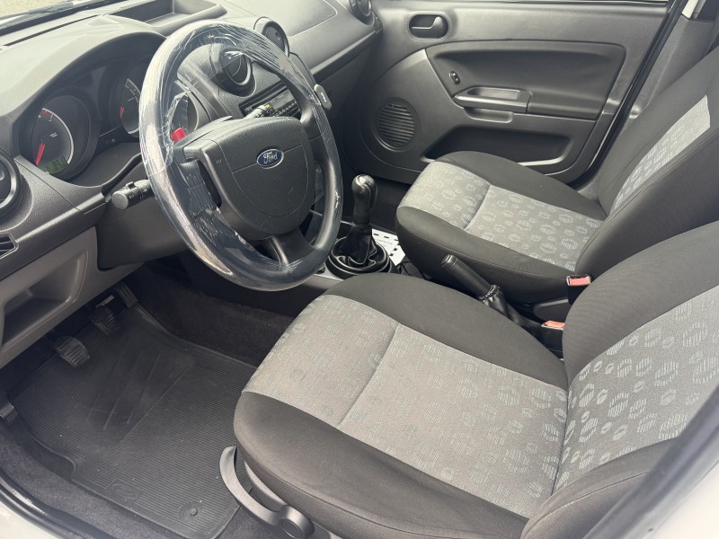 FIESTA 1.0 SE 8V FLEX 4P MANUAL - 2014 - CAXIAS DO SUL