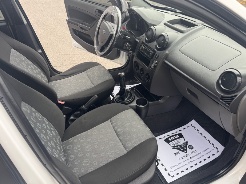 FIESTA 1.0 SE 8V FLEX 4P MANUAL - 2014 - CAXIAS DO SUL