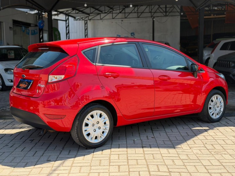 FIESTA 1.5 SE HATCH 16V FLEX 4P MANUAL - 2014 - LAGOA VERMELHA