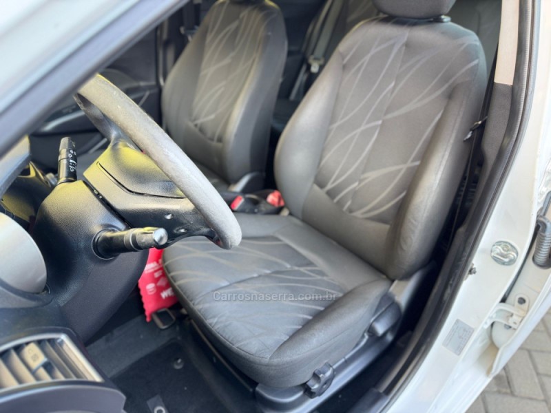 HB20 1.0 COMFORT PLUS 12V FLEX 4P MANUAL - 2014 - FARROUPILHA